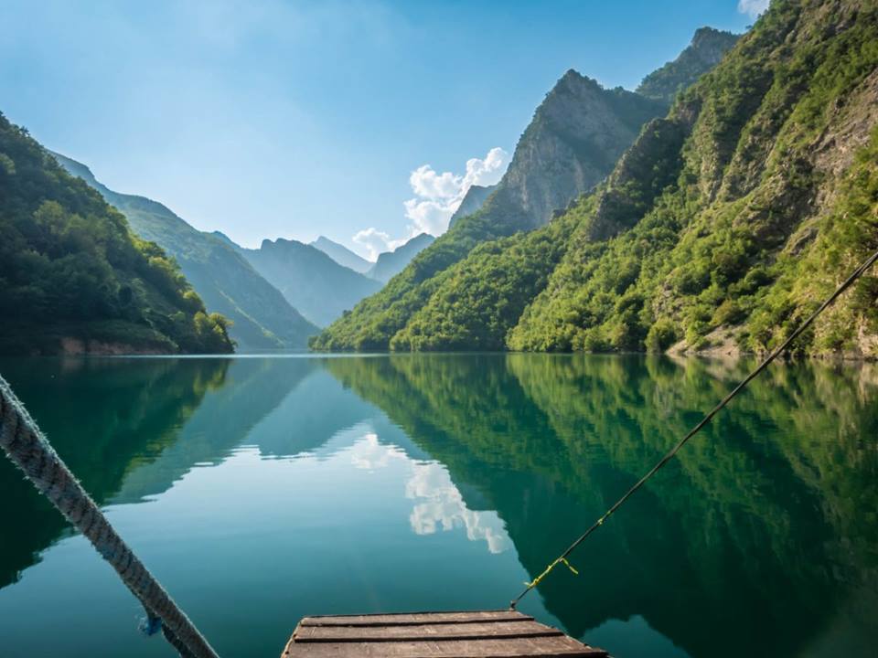 lake of Coman